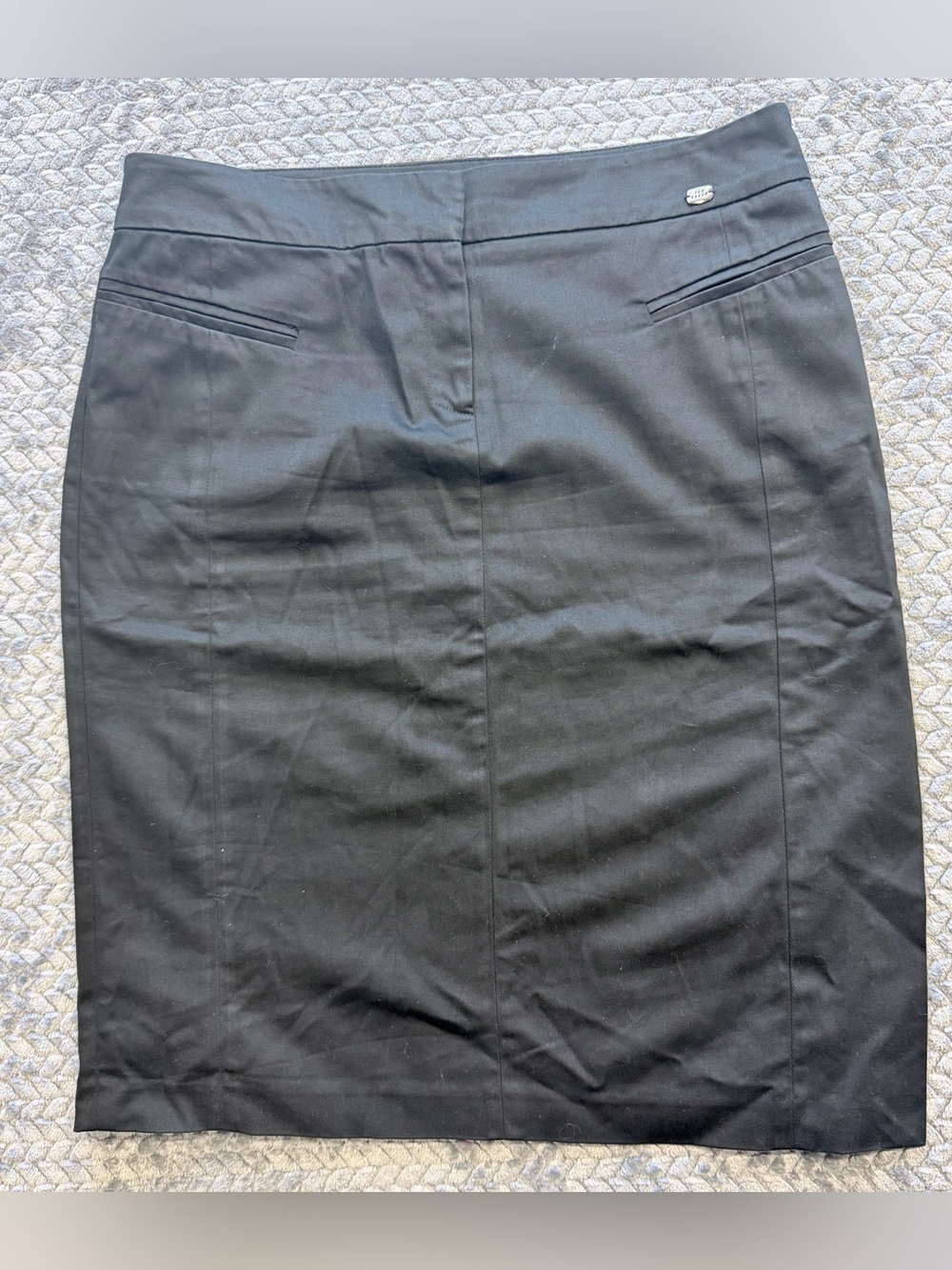 Ted Baker London Black Pencil Skirt with Bird Embroidery Detail Size 4-6